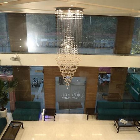 Hotel La Pearl Naiapura Ngoại thất bức ảnh